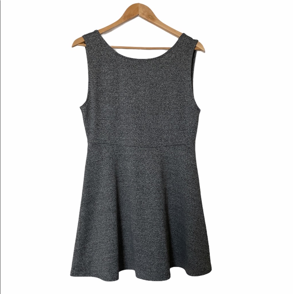 🛍Opened back A shape gray dress size L